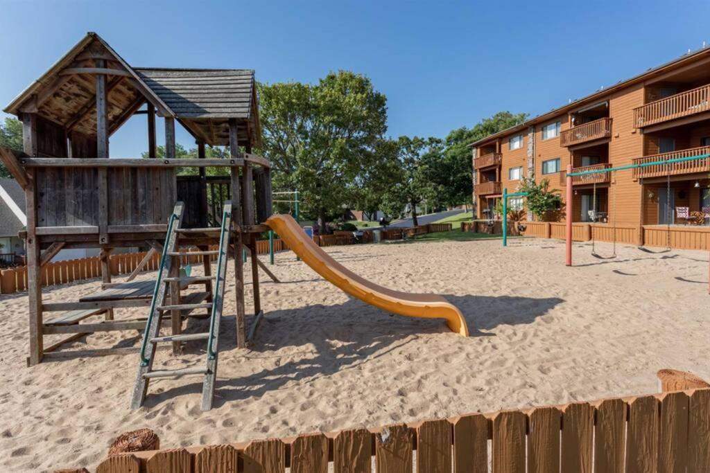 On Pointe Getaway Branson Luaran gambar